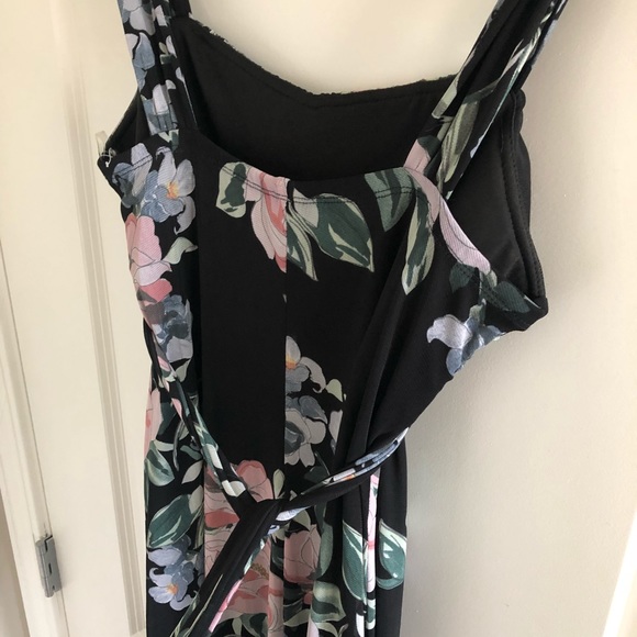 Floral Maxi Dress - Picture 8 of 8